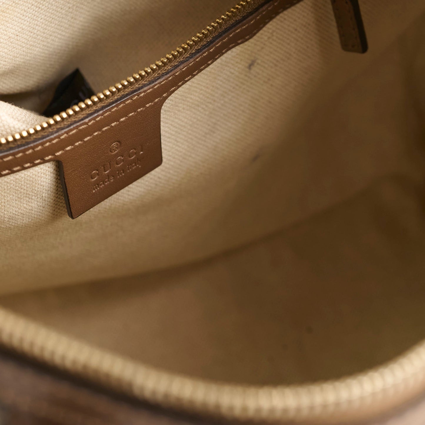 Gucci Nice Medium Top Handle Bag