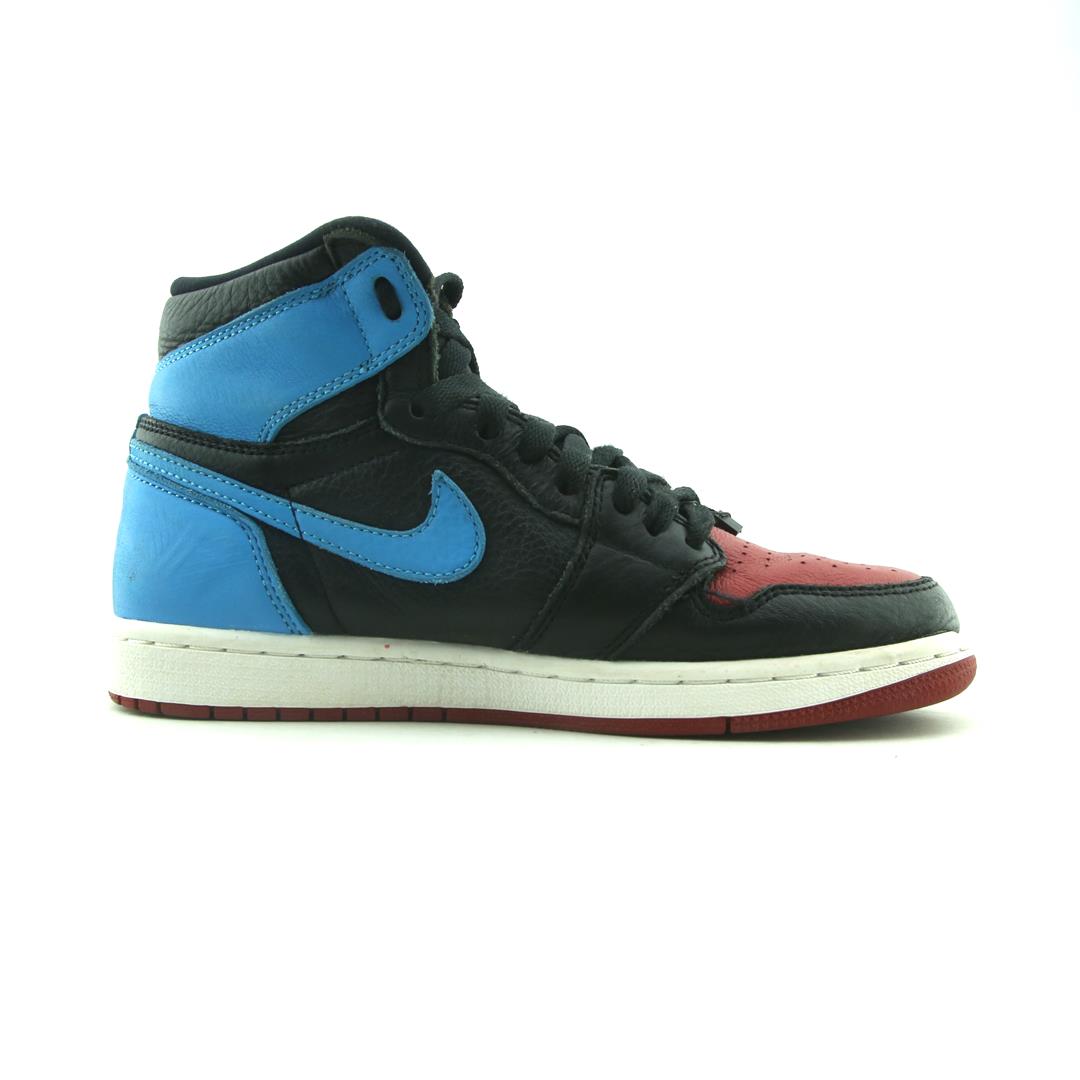 NIKE JORDAN 1 RETRO HIGH