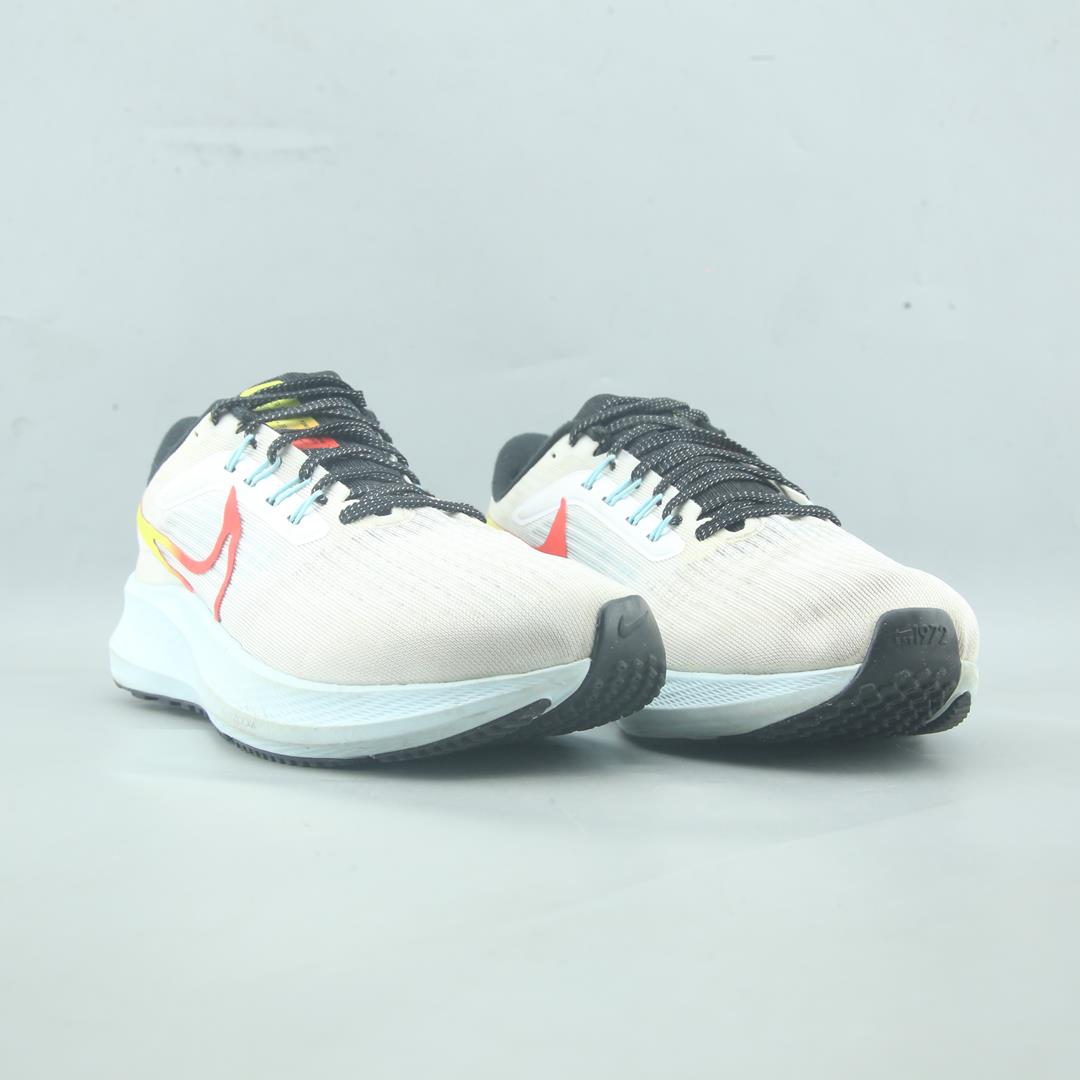 NIKE AIR ZOOM PEGASUS 39