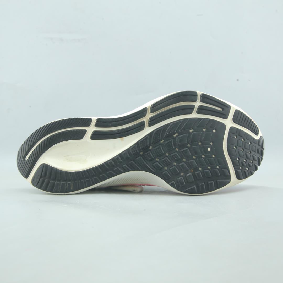 NIKE AIR ZOOM PEGASUS 38 FLYEASE
