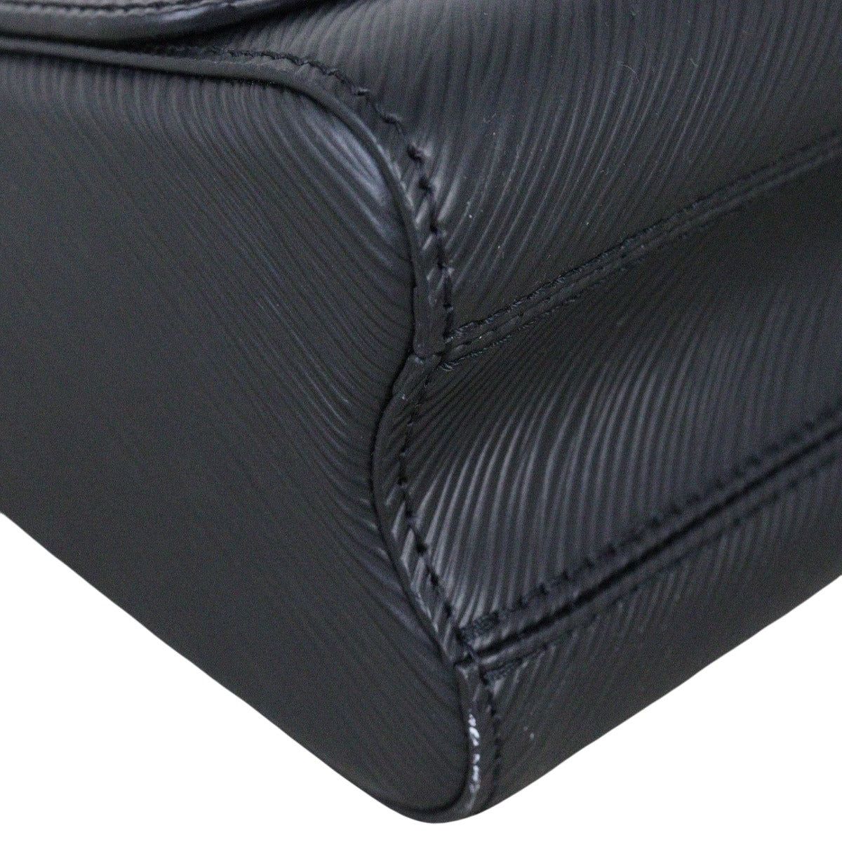 Louis Vuitton Twist Slim MM Epi
