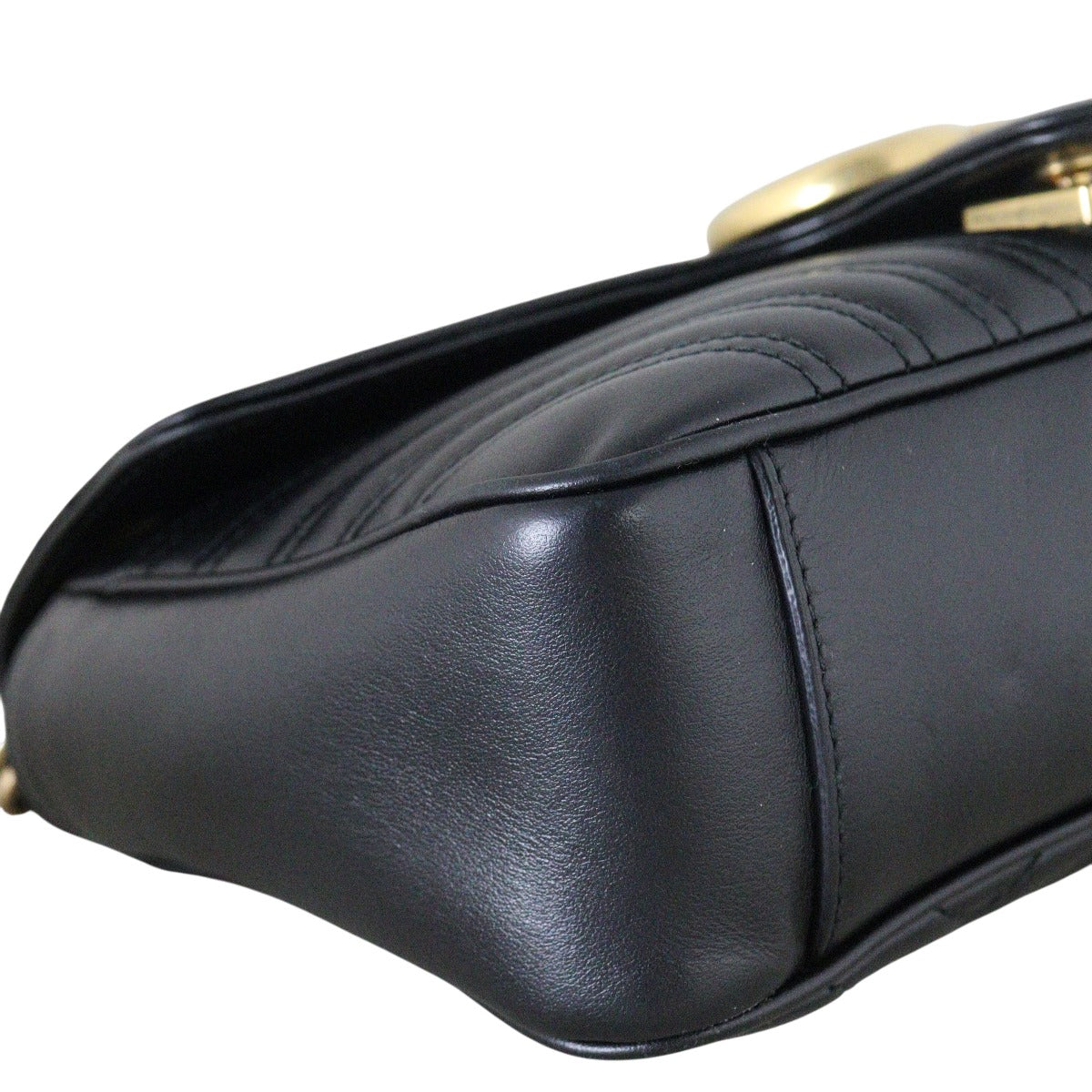 Gucci GG Marmont Matelasse Medium Shoulder Bag