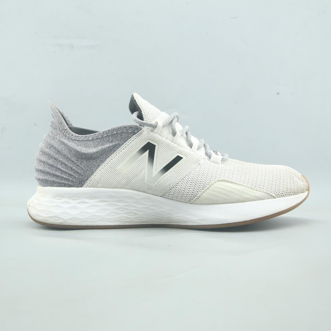 NEW BALANCE FRESH FOAM ROAV