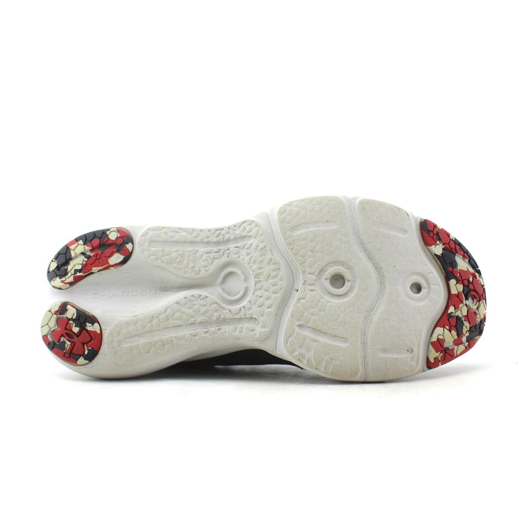 UNDER ARMOUR VANTAGE