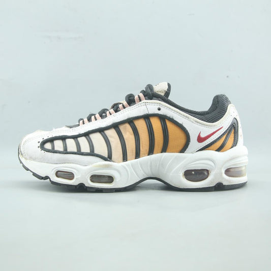 NIKE AIR MAX TAILWIND 4