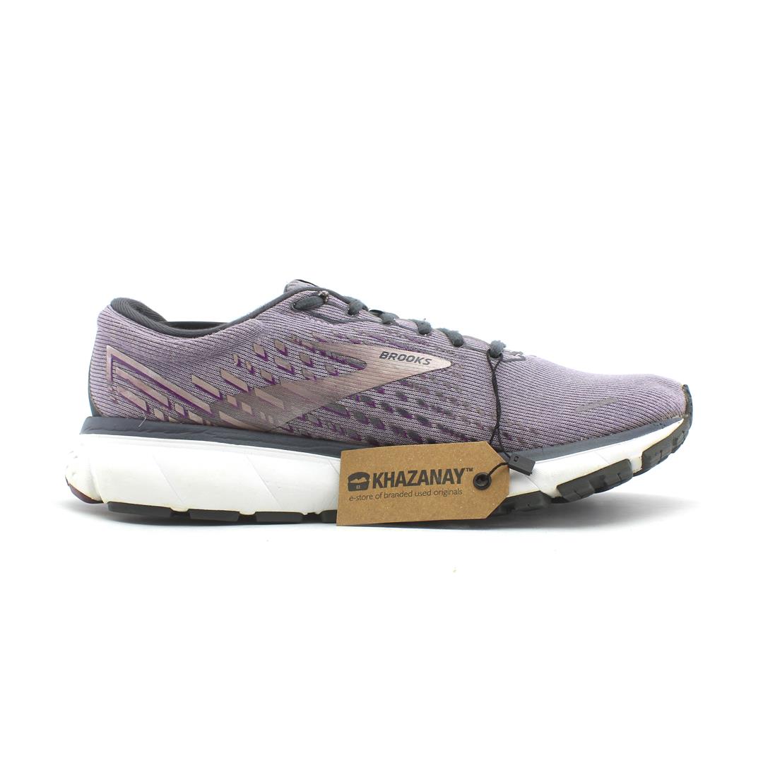 BROOKS GHOST 13