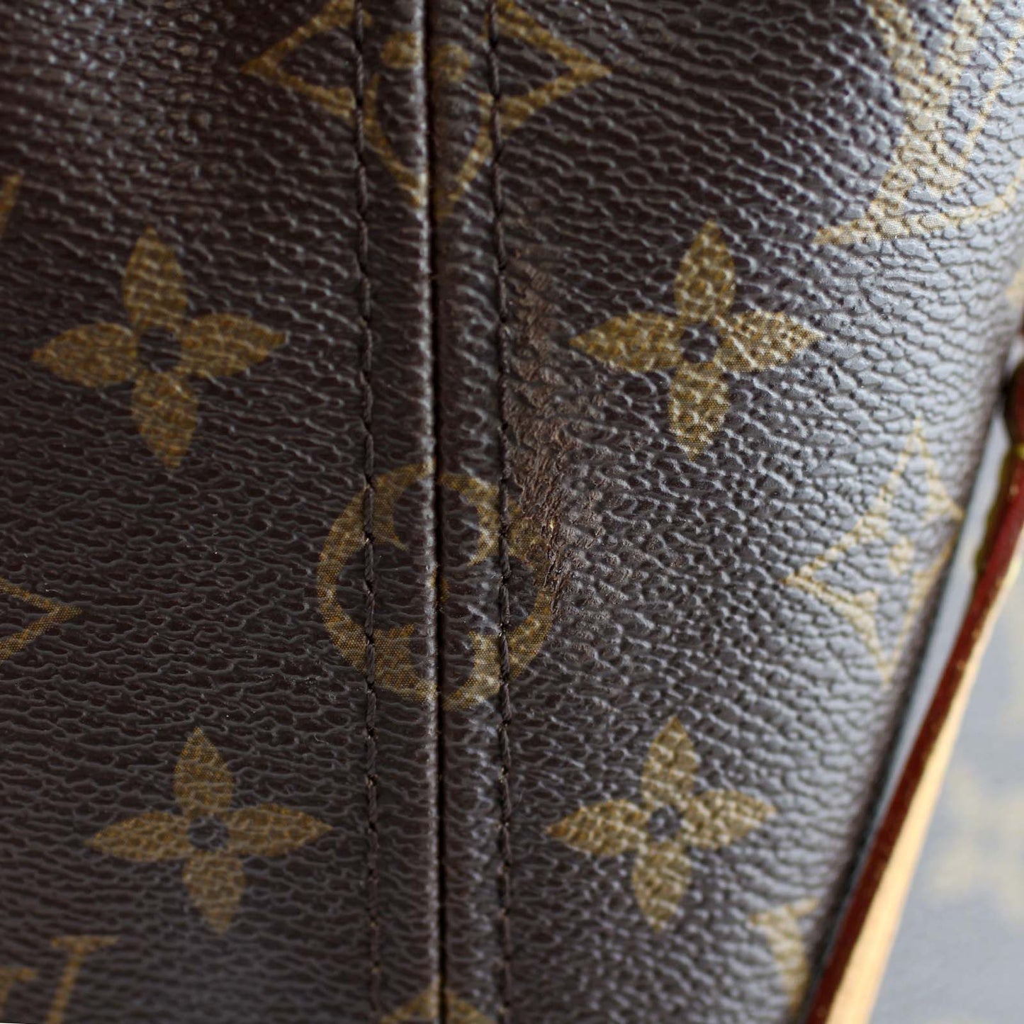 Louis Vuitton Neverfull MM Monogram