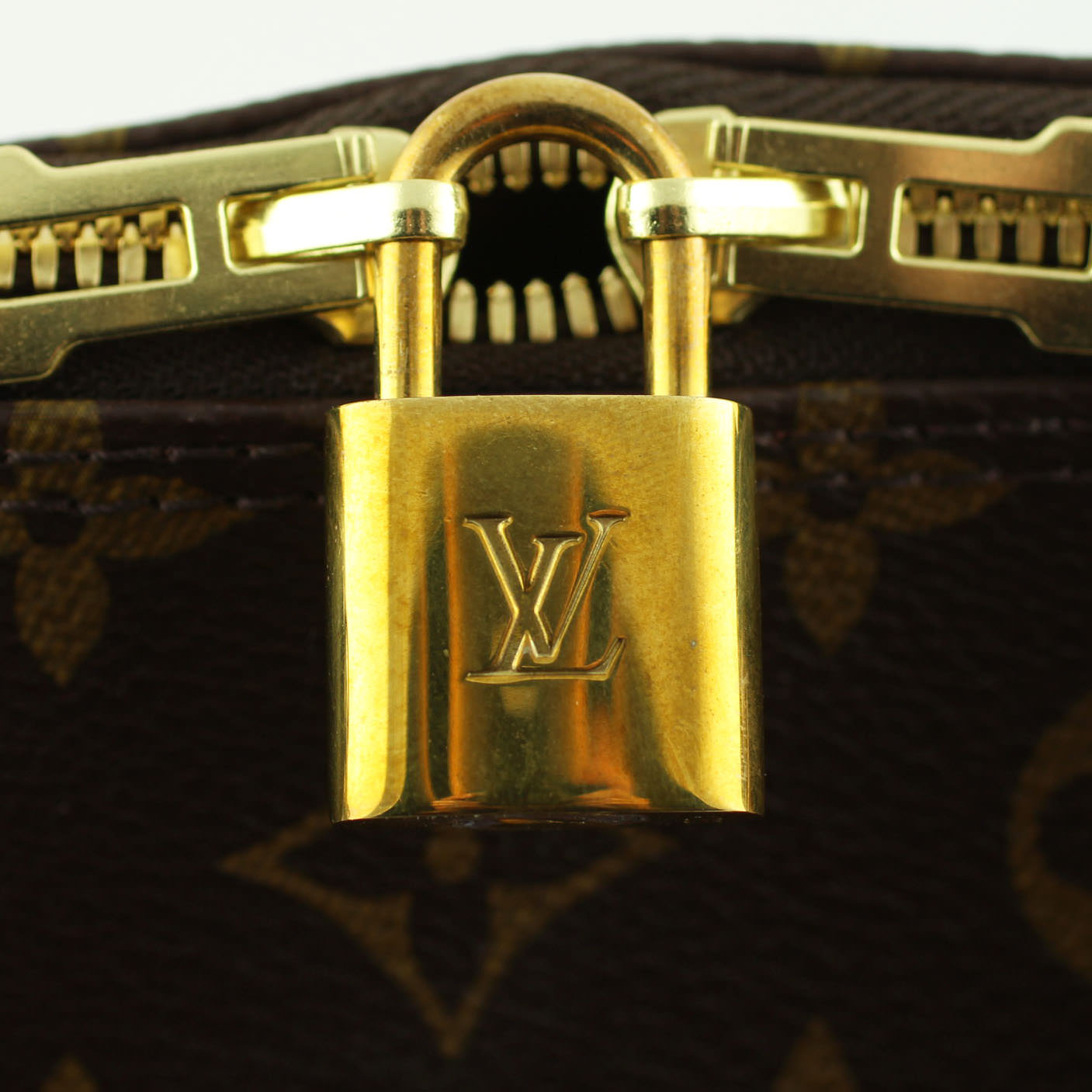Louis Vuitton Alma GM Monogram