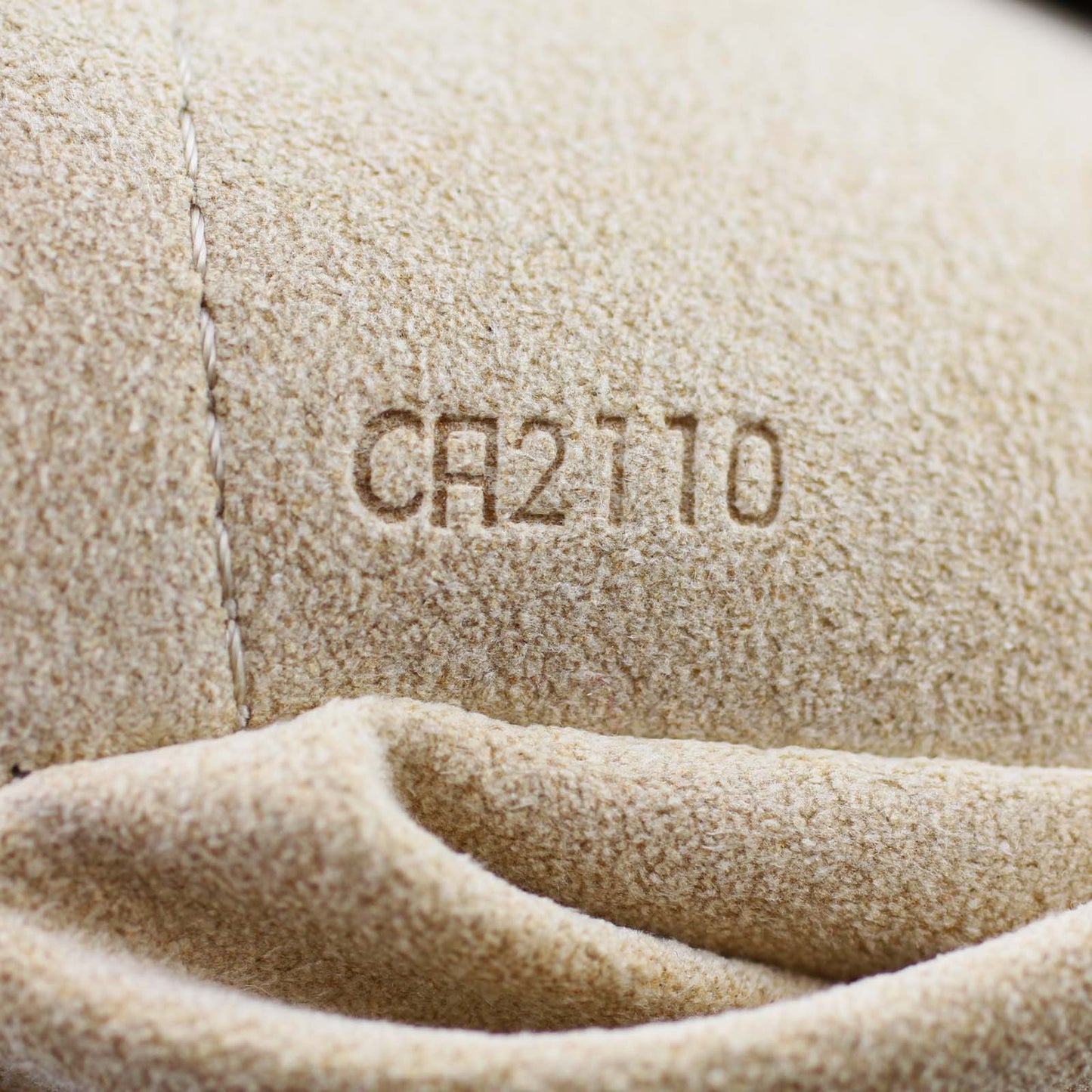 Louis Vuitton Artsy MM Monogram | Key Hanger