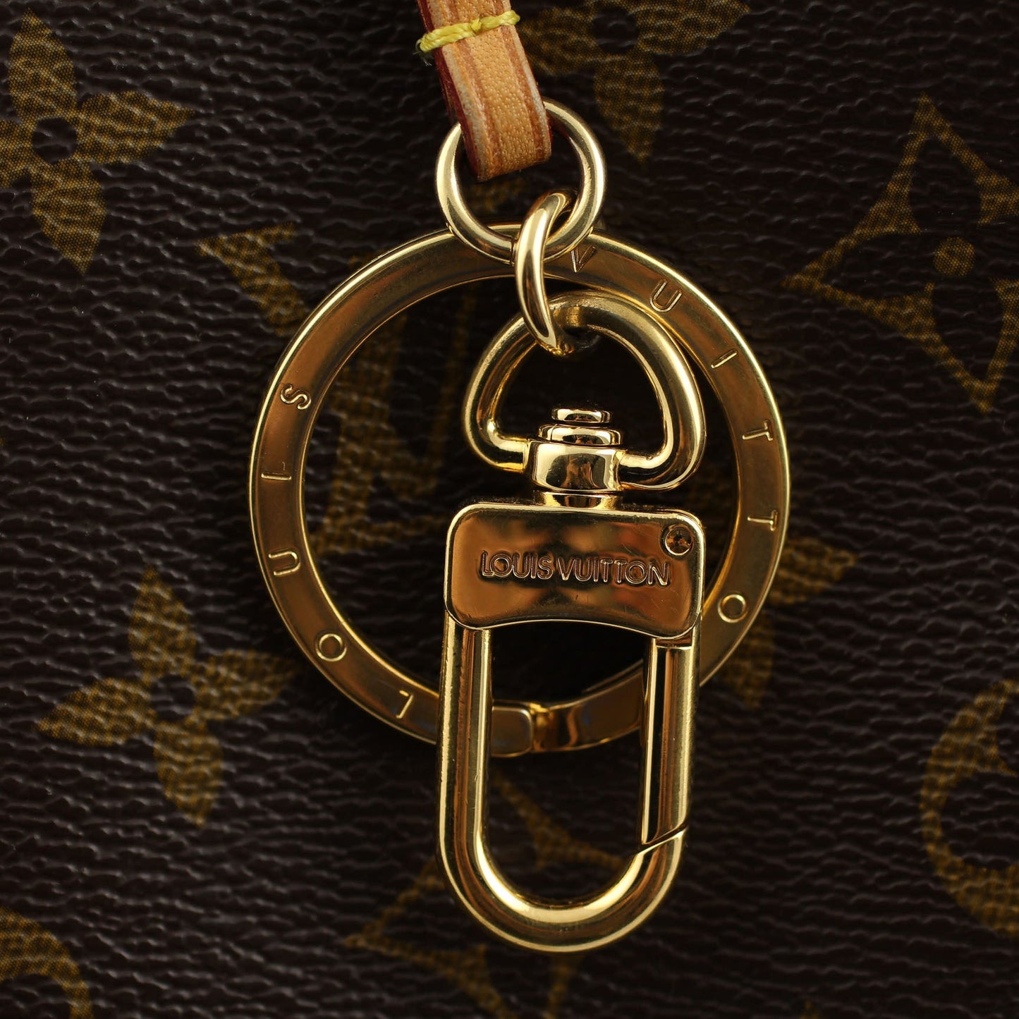 Louis Vuitton Artsy MM Monogram | Gold HW