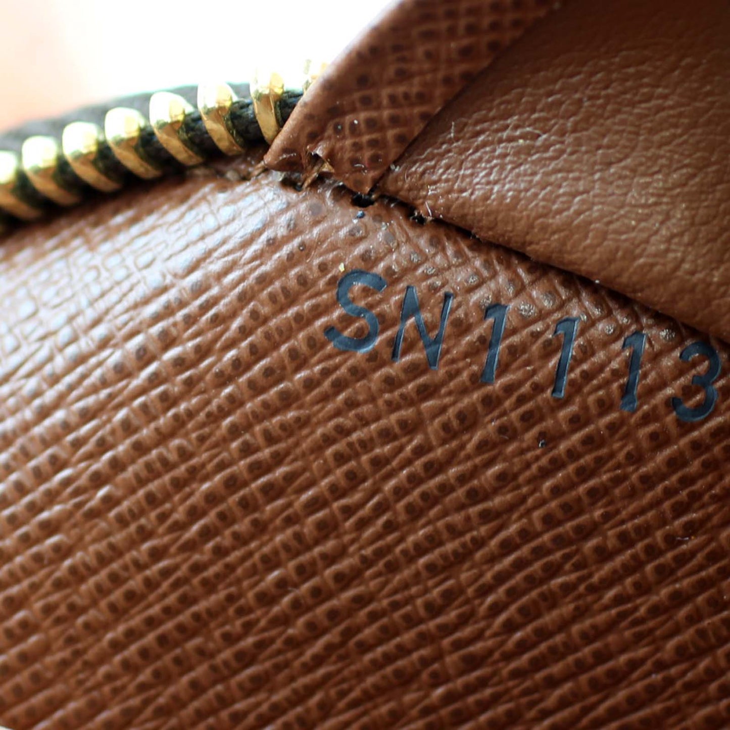 Louis Vuitton Zippy Organiser Monogram