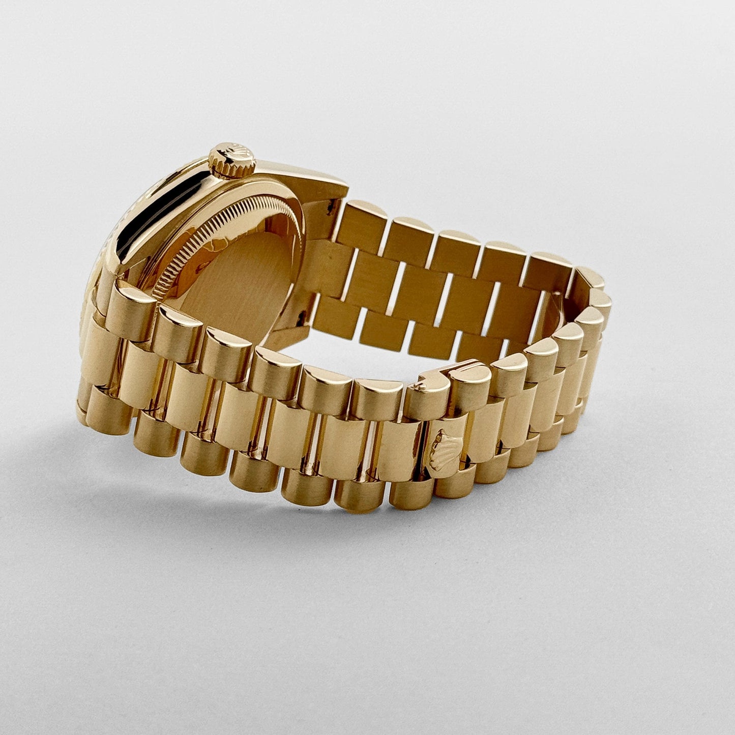 Rolex Day-Date 36 118238 Yellow Gold White Roman Numerals Dial