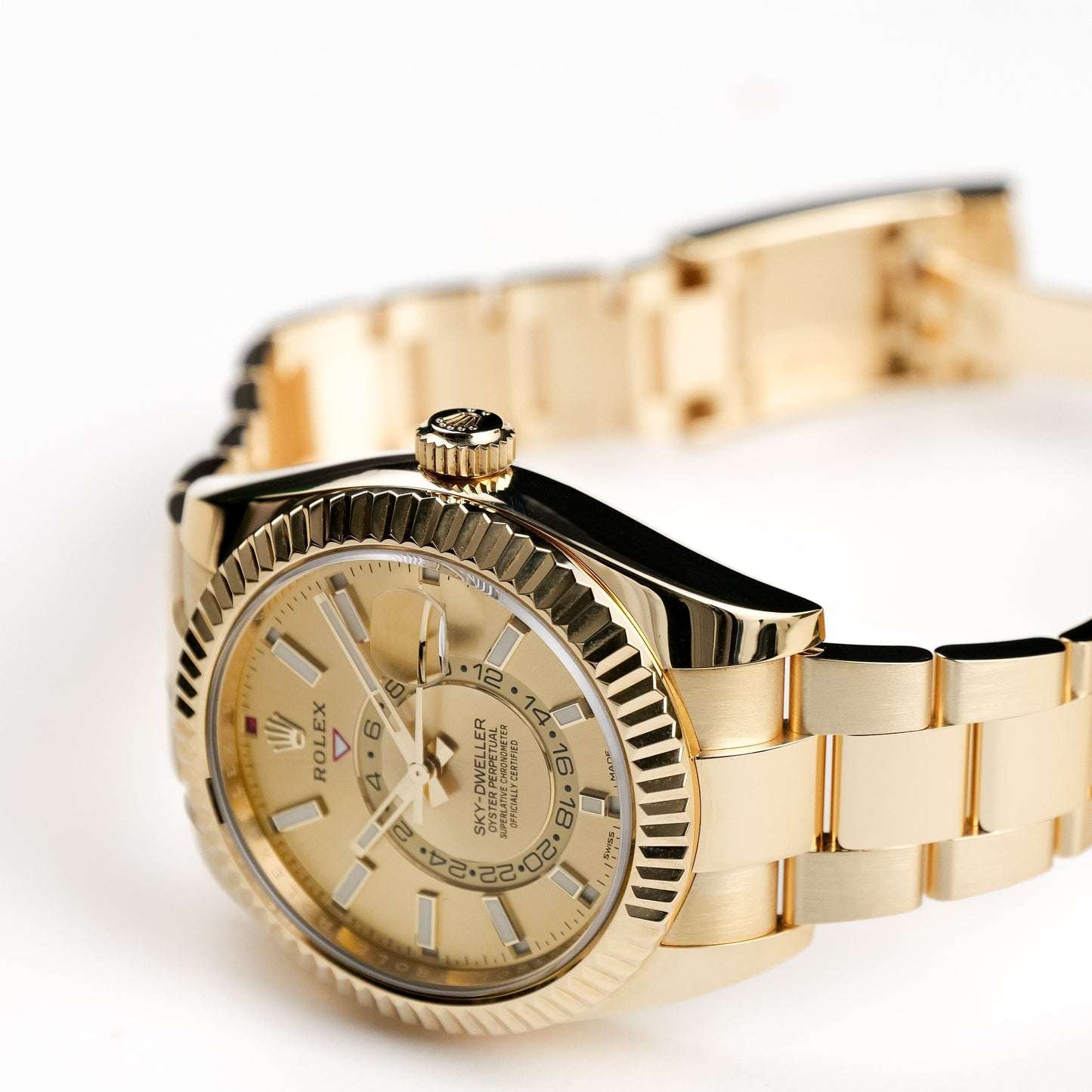 Rolex Sky-Dweller 326938 Yellow Gold Champagne Dial Oyster (2022)