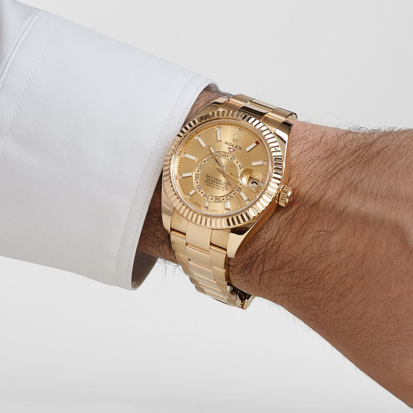 Rolex Sky-Dweller 326938 Yellow Gold Champagne Dial Oyster (2022)