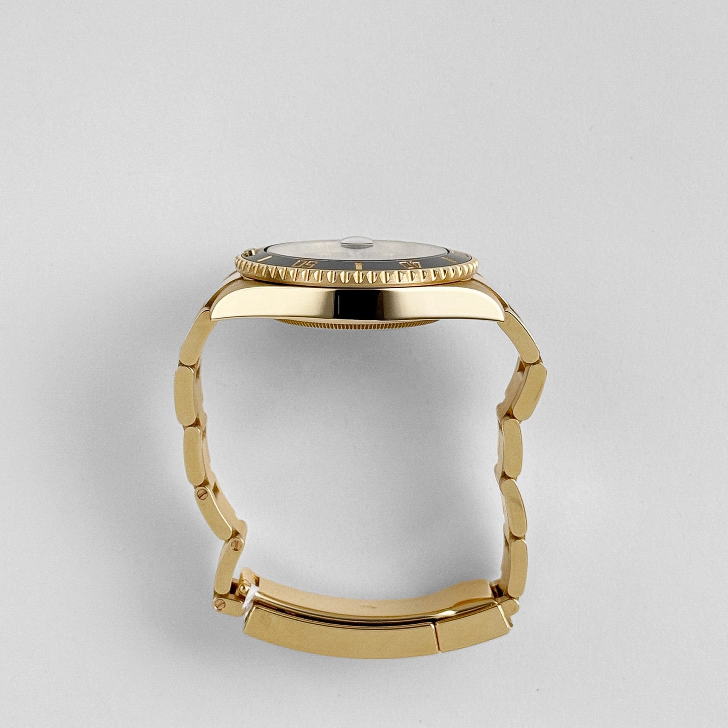 Rolex Submariner Date 116618LN Yellow Gold Black Dial