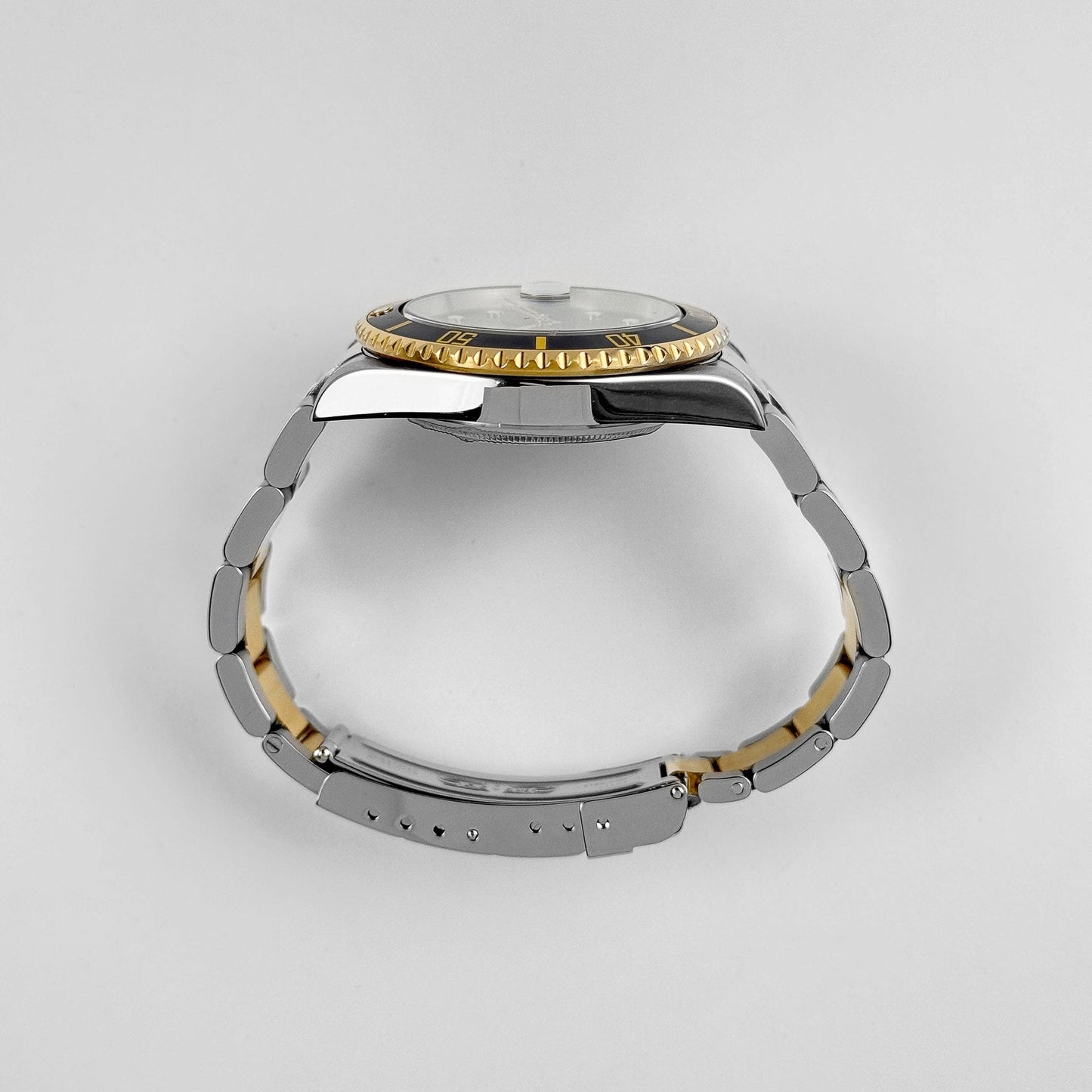 Rolex Submariner Date 16613N Stainless Steel Yellow Gold Black Dial (2008)